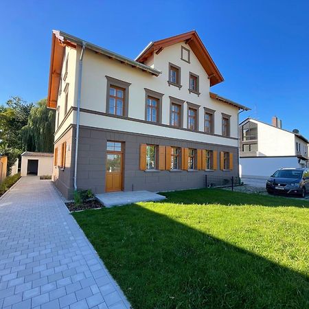 E&K Living - Design Apartments - Netflix - Audi - In Village - Free Parking Инголщат Екстериор снимка